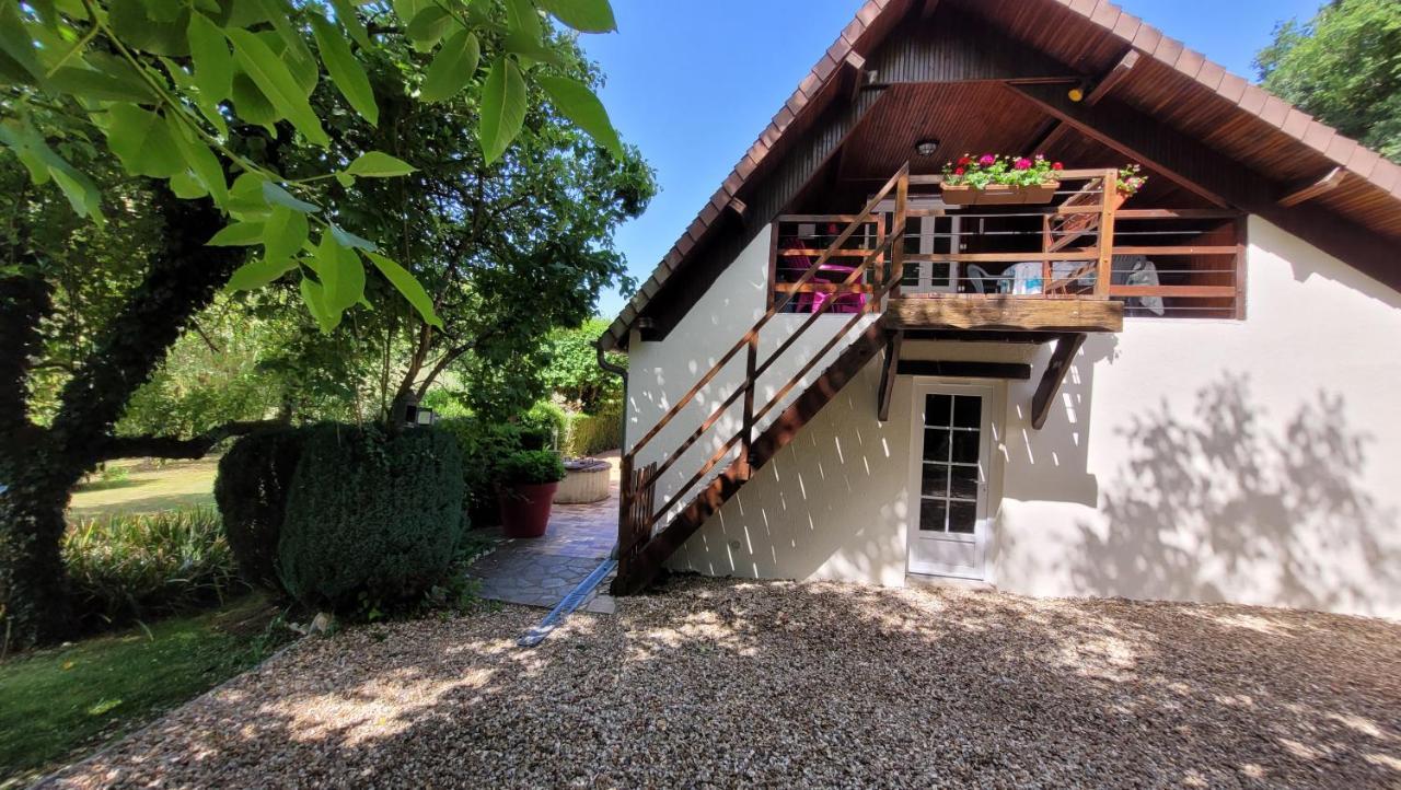 Les Riflets Bed & Breakfast Conches-en-Ouche Exterior photo